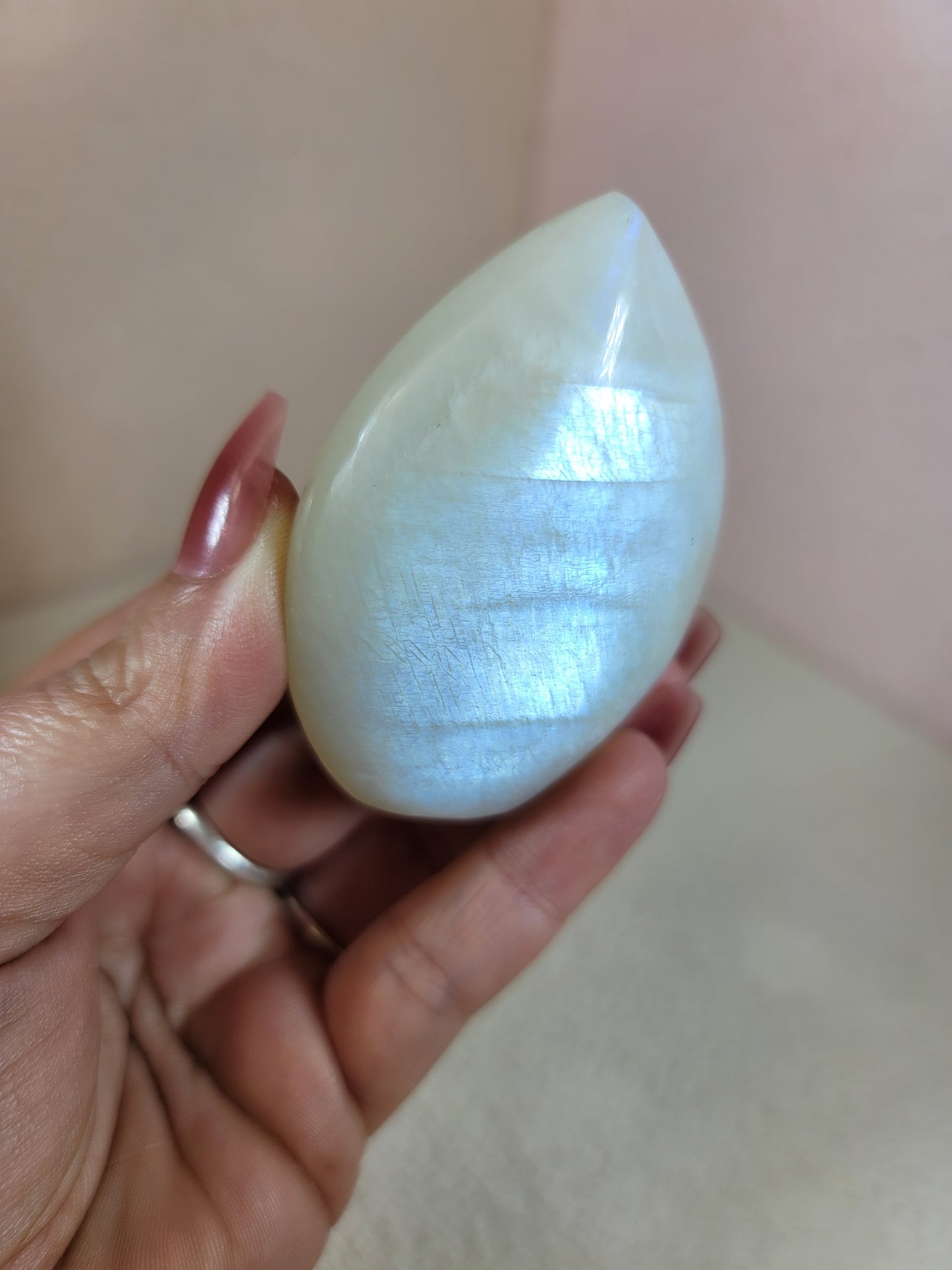 (C) White Rainbow Moonstone Smooth Flame w/Blue Flash