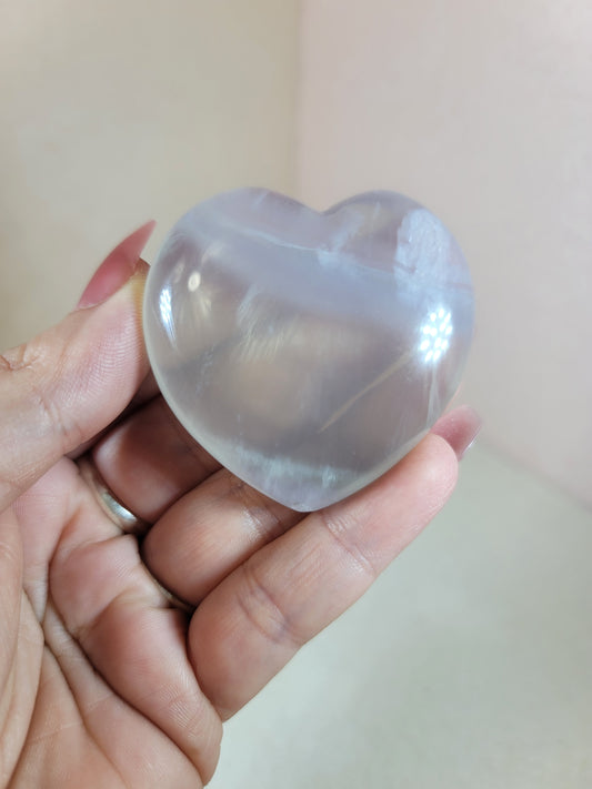 (X) High Quality Lavender Yytrium Fluorite Puffy Heart