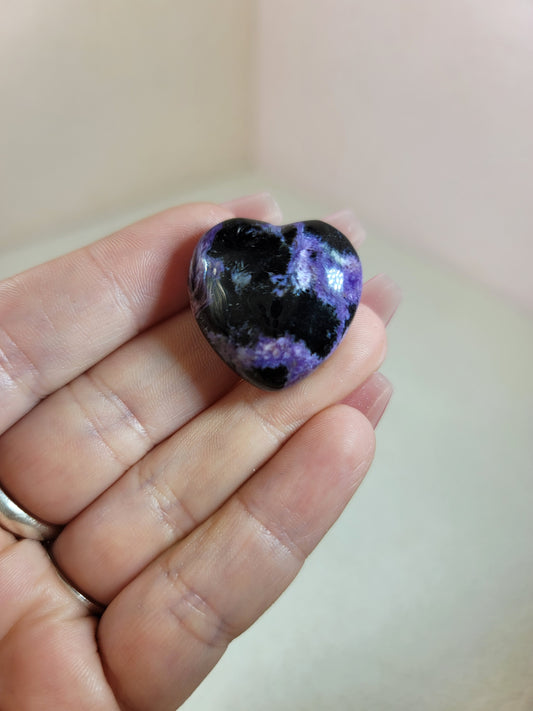 (L) High Quality Charoite Puffy Pocket Heart