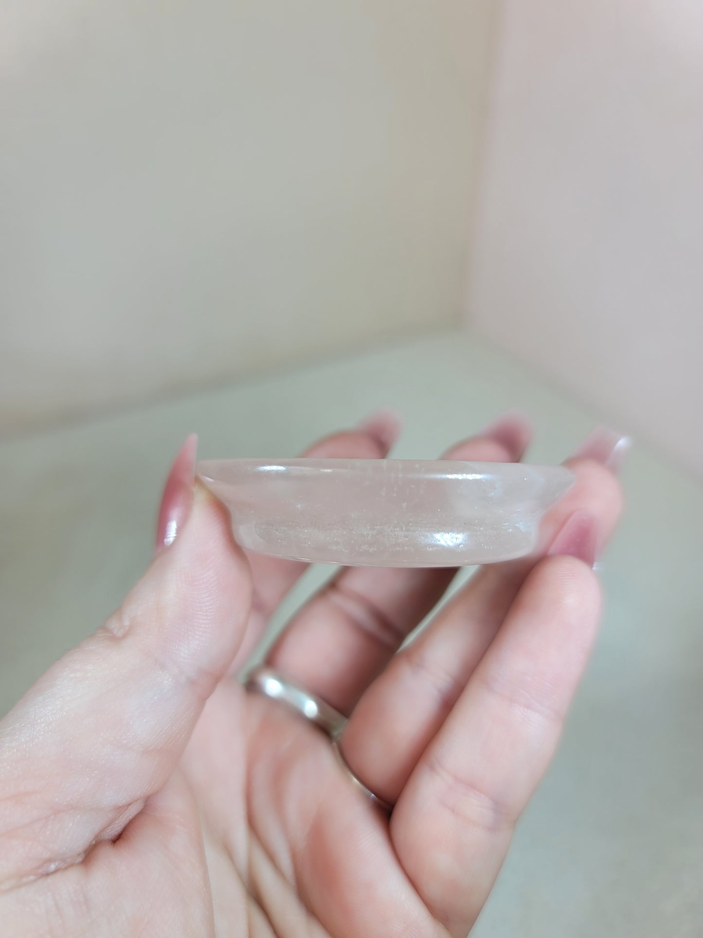 (A) High Quality Rose Quartz Dish Bowl