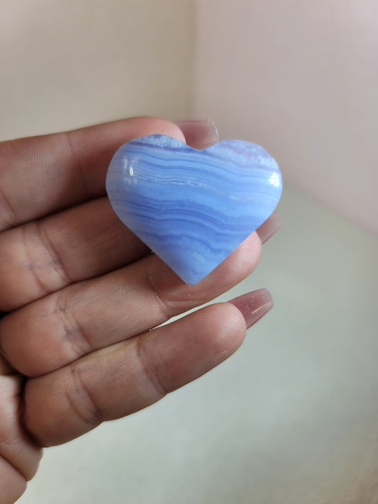 (A) High Quality Blue Lace Agate Pocket Heart