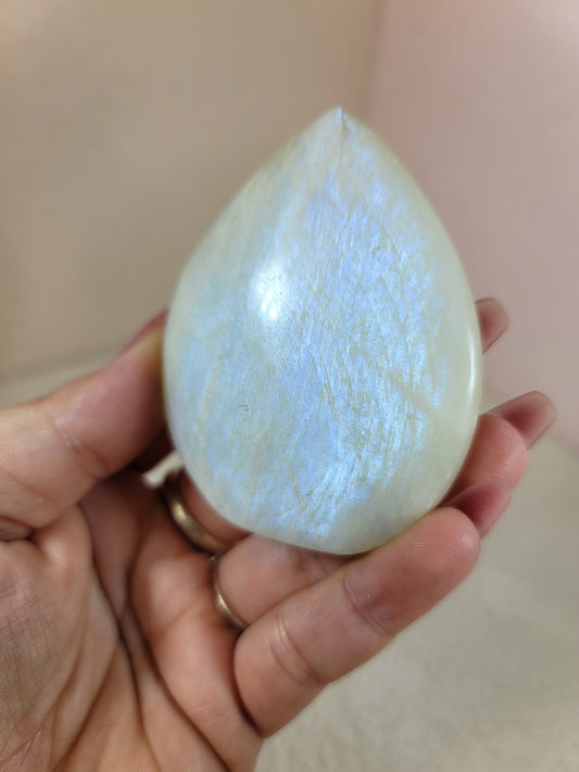 (A) White Rainbow Moonstone Smooth Flame w/Blue Flash